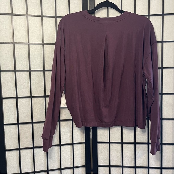 Athleta Elemental Plum Long Sleeve Tee NWT Small - Picture 2 of 5
